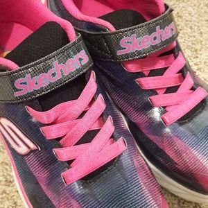 GIRL'S SKECHERS SIZE 3 SNEAKERS